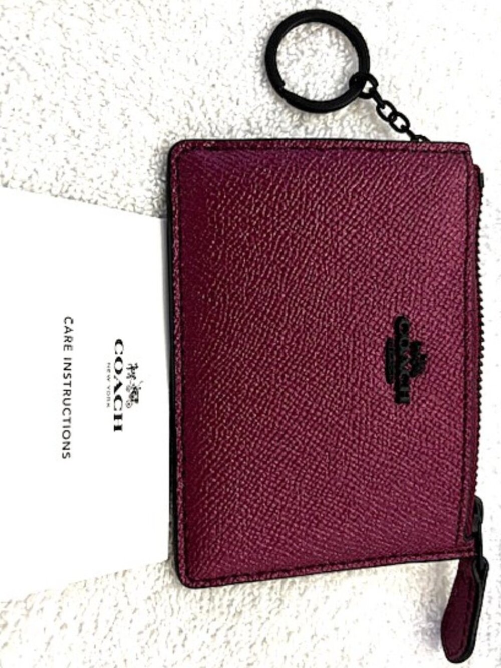 Coach Mini mauve leather Skinny Card case with dark matte black metal hardware